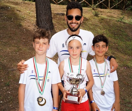 La squadra SuperOrange con il maestro Beppe Canuto