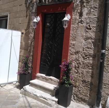 portale via santacesaria