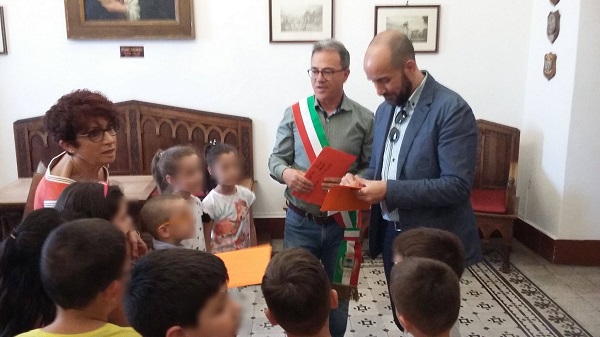 sindaco e bambini4