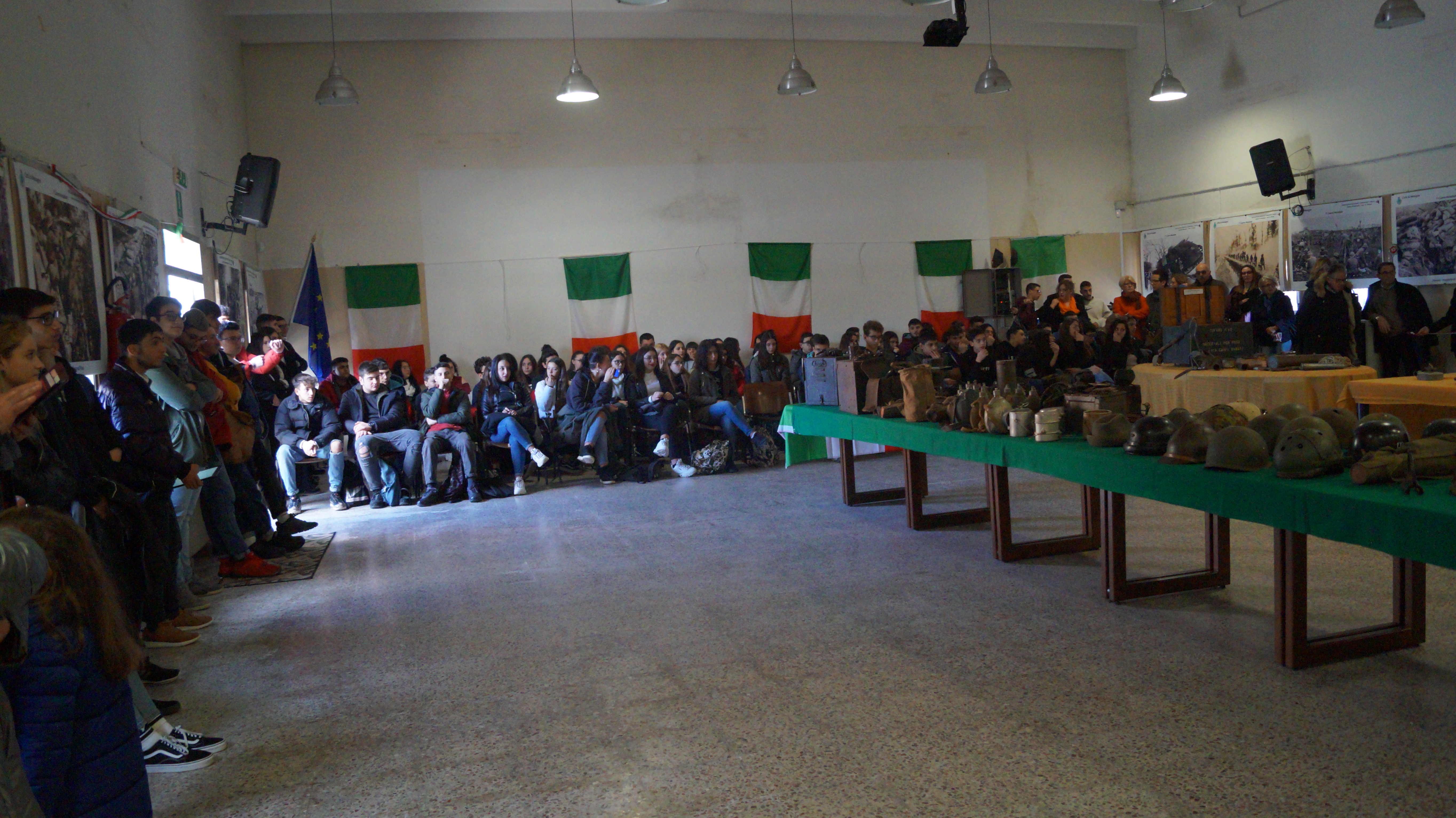 ragazzi in aula