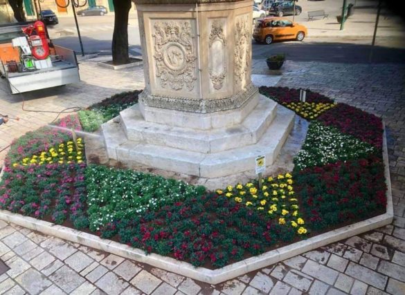 fiori colonna votiva2