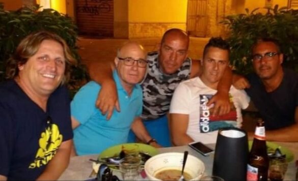 scoditti con amici di mesagne