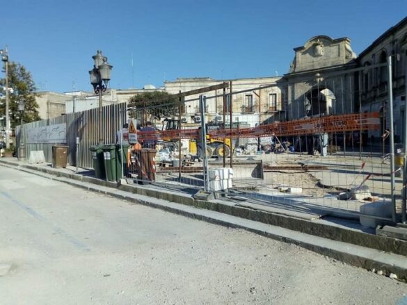 smontano il cantiere Porta Grande