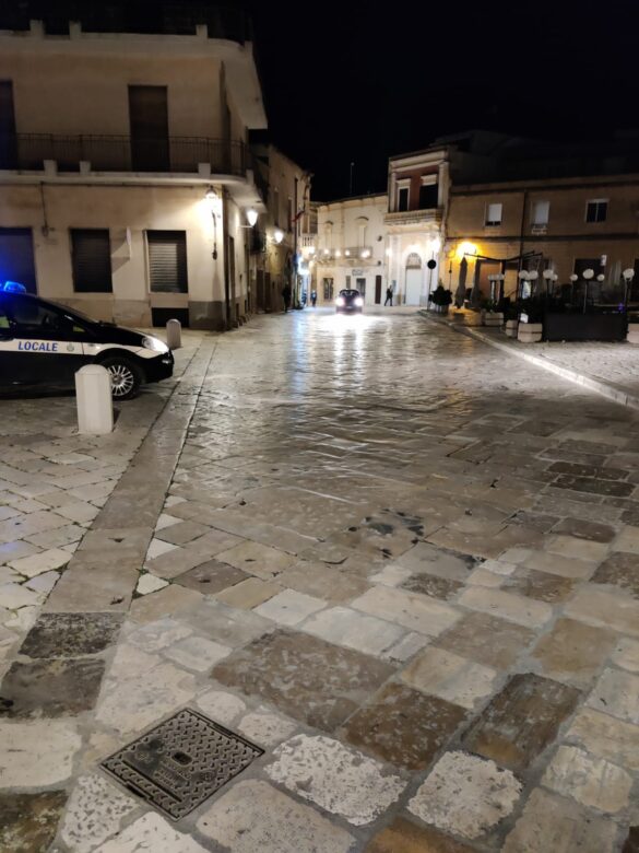 piazza IV novembre Vigili urbani