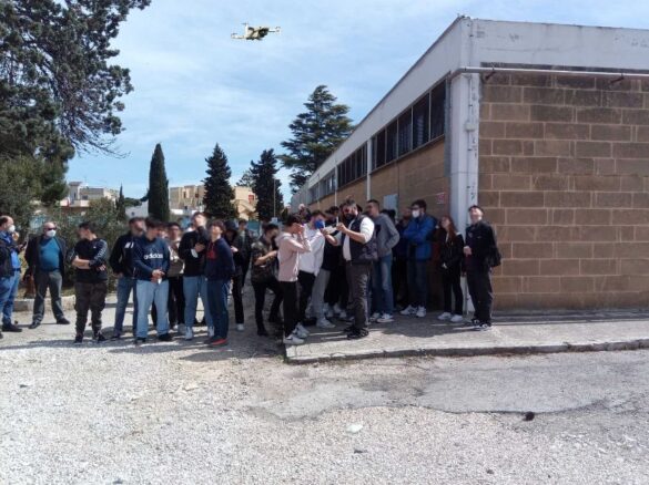 Radioamatori Ari Brindisi ITT Giorgi03 drone
