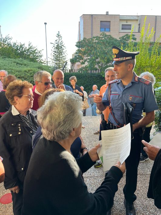 I Carabinieri della Compagnia di San Vito dei Normanni incontrano gli anziani (3)
